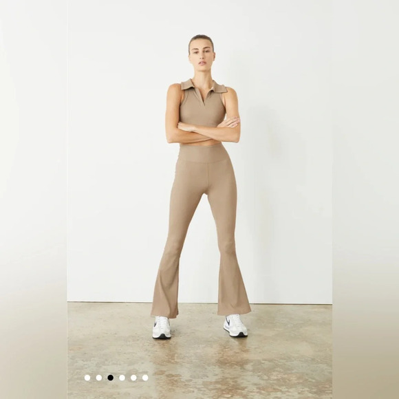 NWT $128 Year of Ours Ribbed Flare Legging in Caribou Size Small - Picture 4 of 12